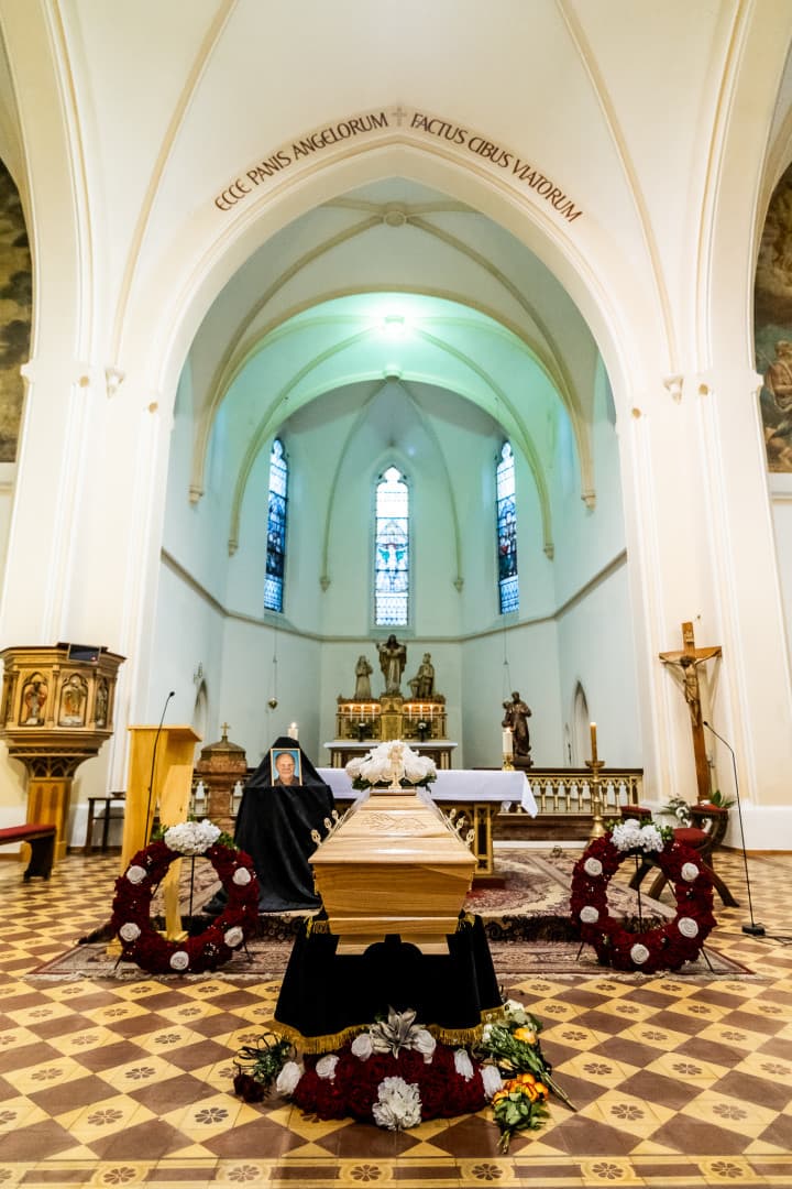 afa1bce9-9e3d-4f53-af3b-26e7b749