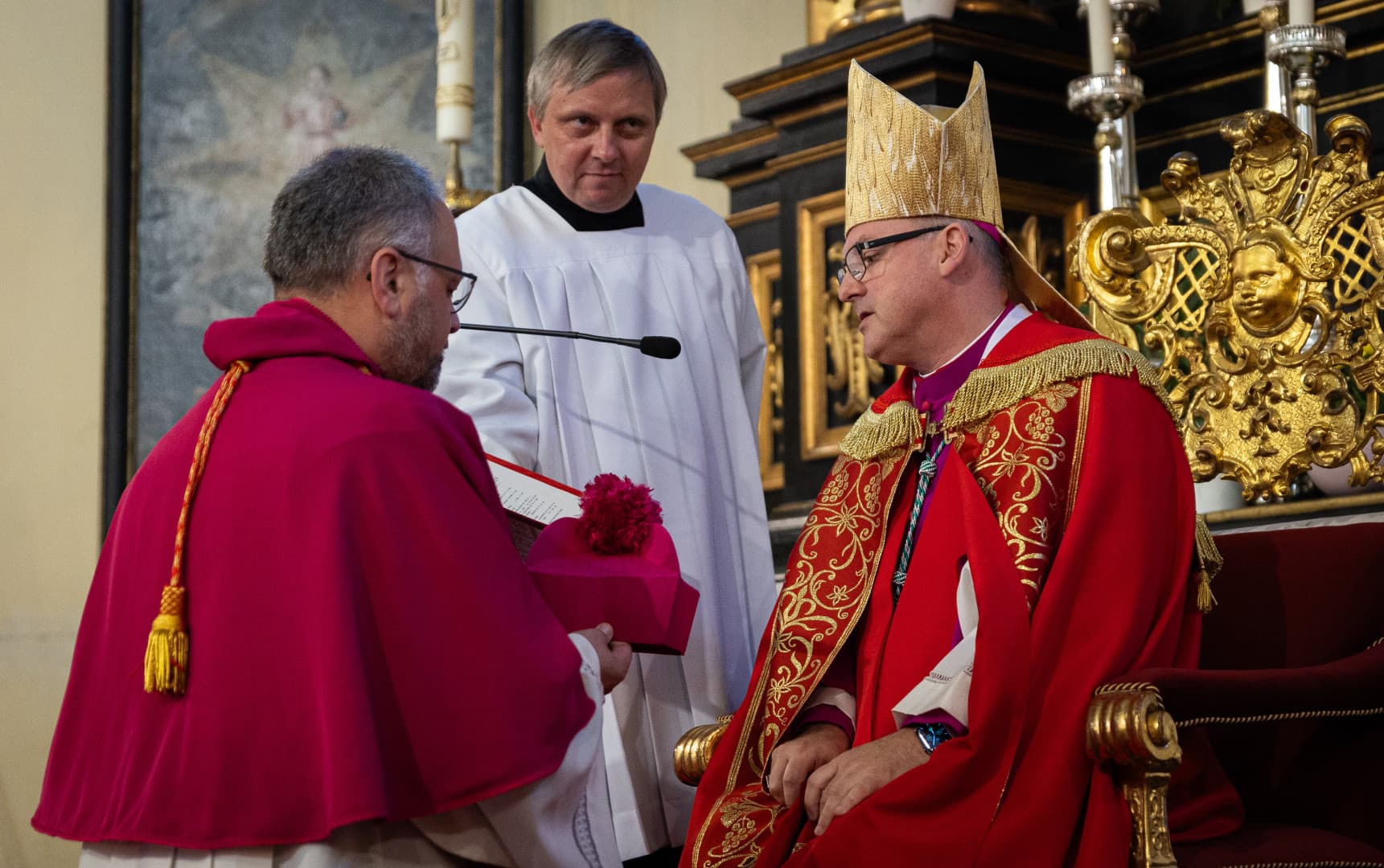 da722724-a8b9-4a77-a143-52bee4a9