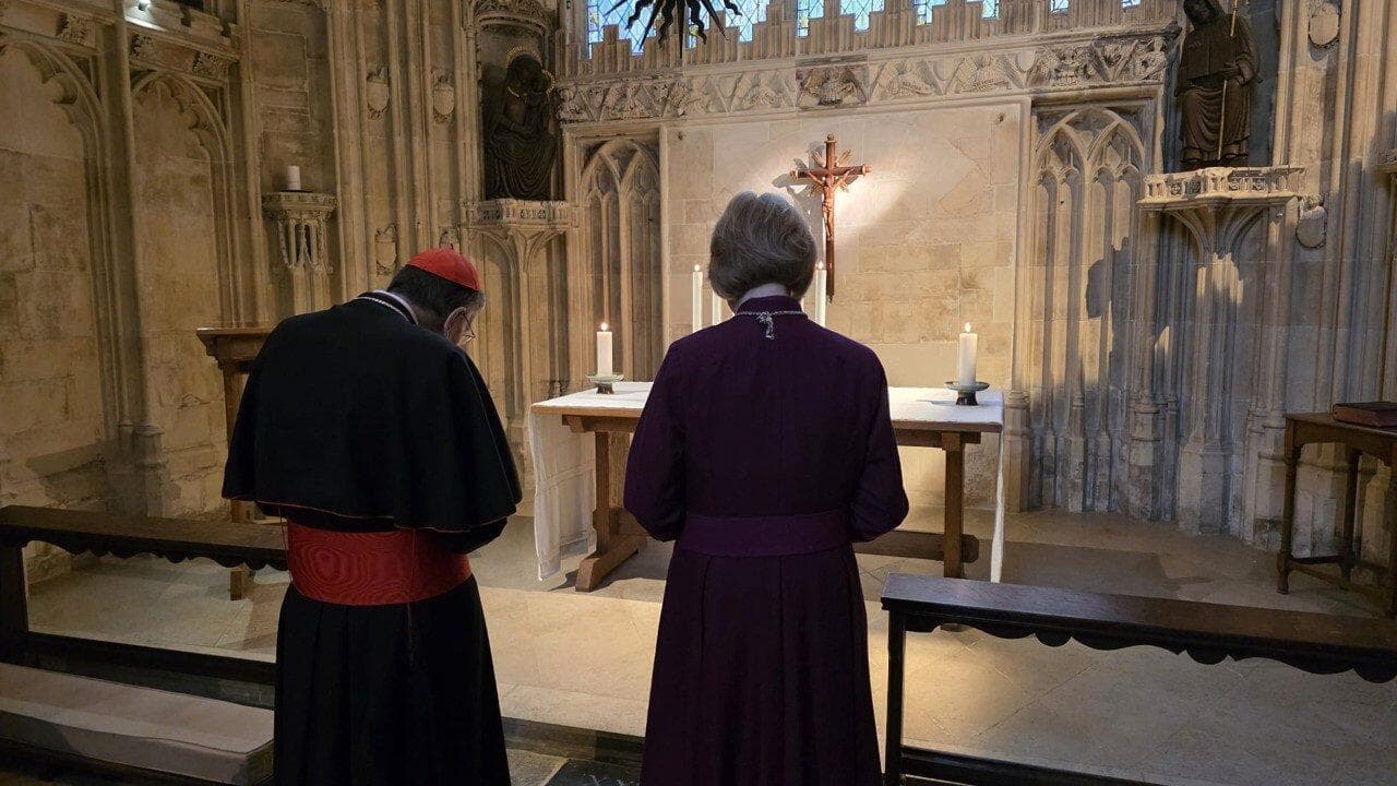 Papežovo blahopřání hlavě anglikánského společenství: Růst v pravdě a lásce, hlásat Krista světu